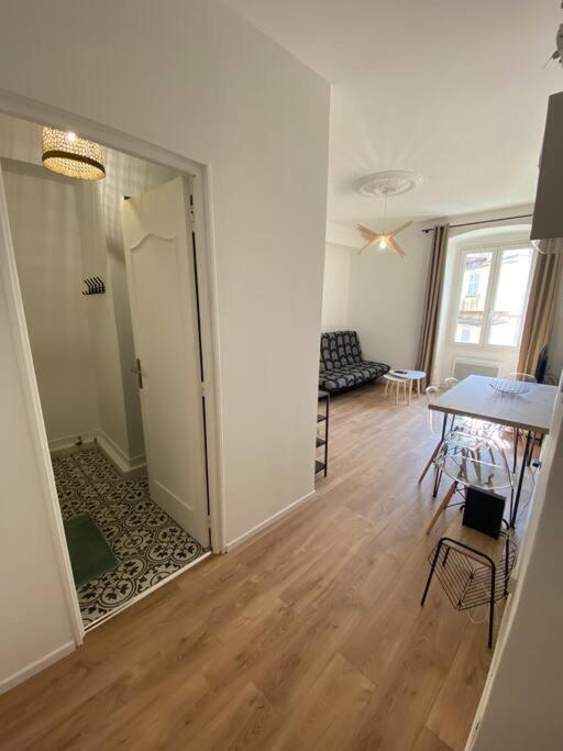 Corte Magnifique T2 45M2 Neuf 5 Personnes Place St Marcel Hyper Centre Wifi Lave Linge Tv Екстериор снимка