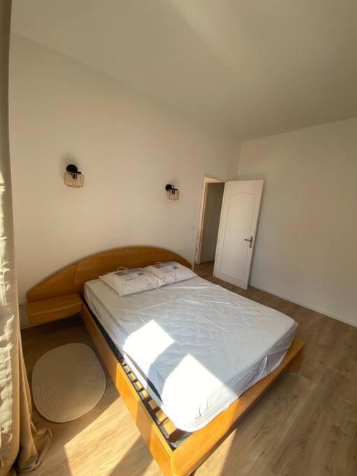 Corte Magnifique T2 45M2 Neuf 5 Personnes Place St Marcel Hyper Centre Wifi Lave Linge Tv Екстериор снимка